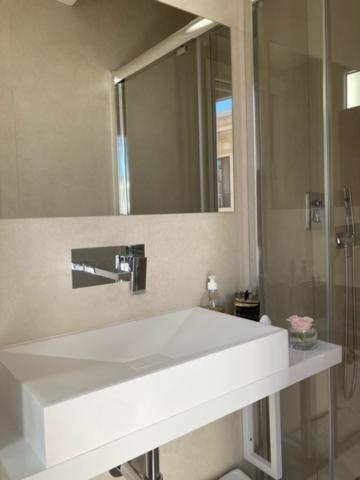 Chambre privée au cœur de la ville Niza Exterior foto